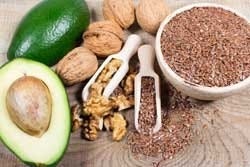 Zaden, noten en avocado rijk aan omega 3