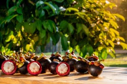 Mangosteen vruchten neergelegd