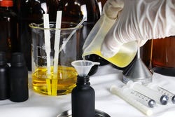 Parfum samenstellen Parfum samenstellen