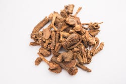 Gedroogde wortels van de Sarsaparilla Gedroogde wortels van de Sarsaparilla