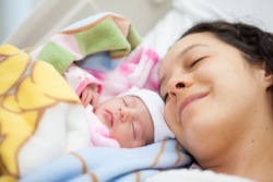 Moeder met zuigeling