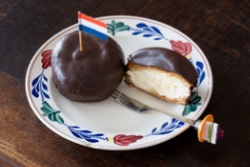 Bossche bol op een boerenbord