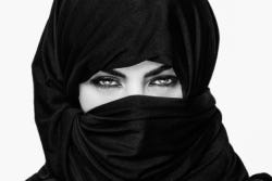 Vrouw met hoofddoek Vrouw met hoofddoek