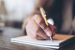 Opschrijven op een blaadje Opschrijven op een blaadje